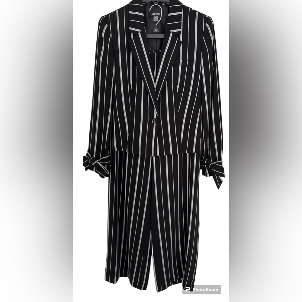 Nine West 2 piece pant suit - Picture 3 of 10